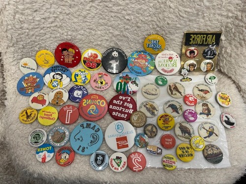 Mix Lot Vintage Pin Badges - CG C27