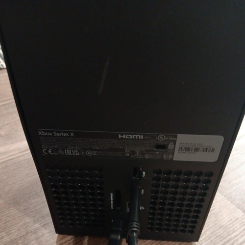 Xbox Series X 1TB Plus 3.6TB Storage, 8 Games + NBA2K25, HItman 3!  - Bild 6 von 7