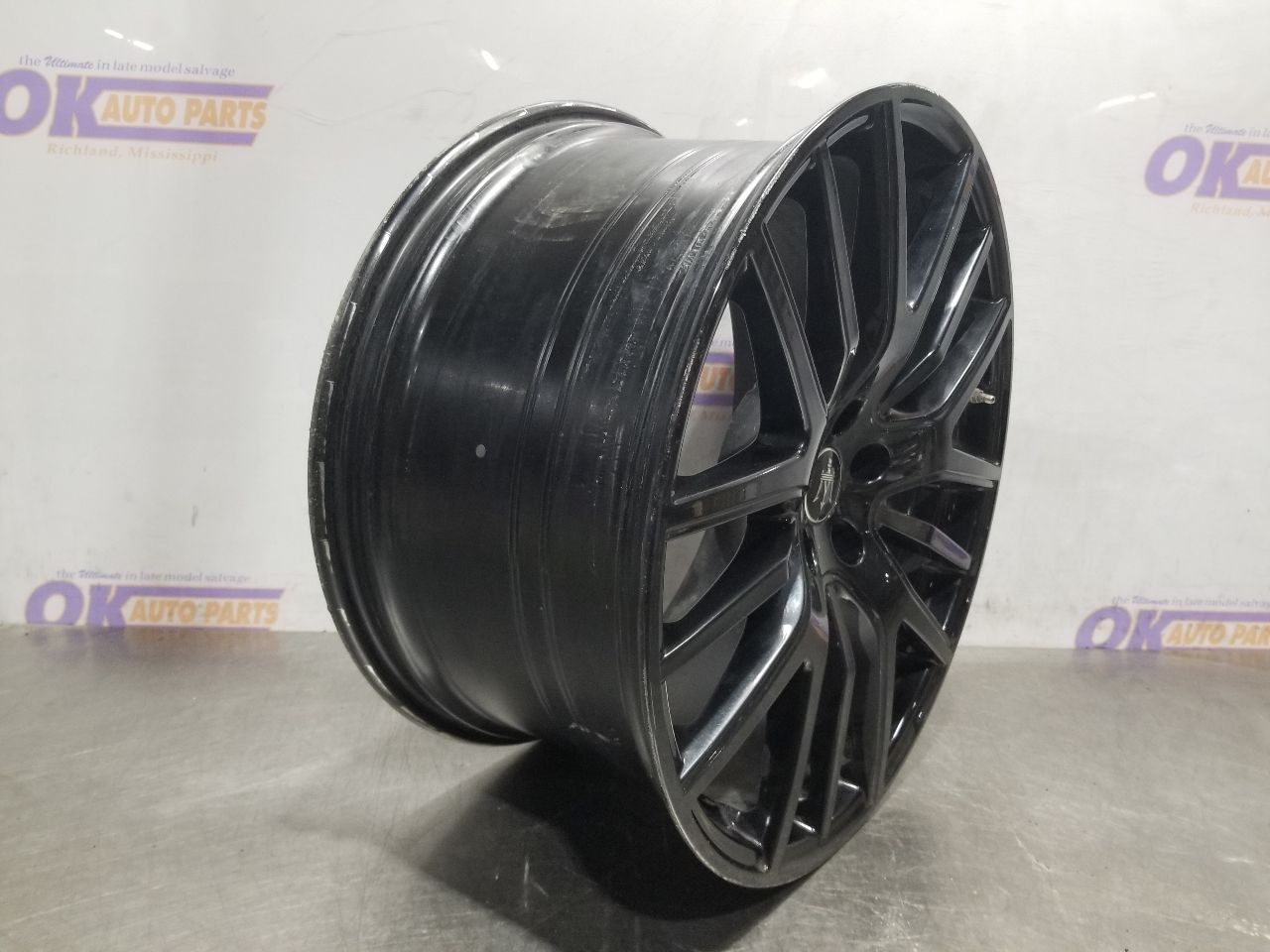 22 2022 MASERATI LEVANTE 21X10.5 WHEEL RIM REAR LEFT DRIVER 670163569