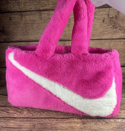 Nike Sportswear große Reisetasche mit Kunstfell fuchsia/weiß FB3050 617 - Bild 16 von 16