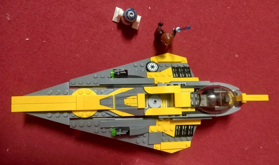 LEGO Star Wars 75214 Anakin's Jedi Starfighter, foto 2 di 4