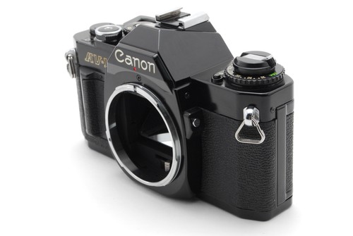 🎌《 Casi Como Nueva》 Cámara Fotográfica Canon AV-1 Negra 35mm Nueva NFD 50mm f/1.8 De JAPÓN - Imagen 2 de 9