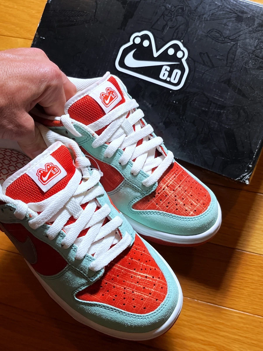 Preços baixos em Nike Dunk Sb Emb Gray | eBay