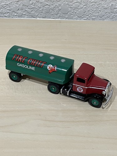 Corgi Ford Artic Texaco Fire Chief Tanker Gasoline Truck NEVER PLAYED WITH - Picture 2 of 3