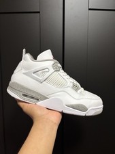 Size 10.5 - Jordan 4 Retro Mid White Oreo