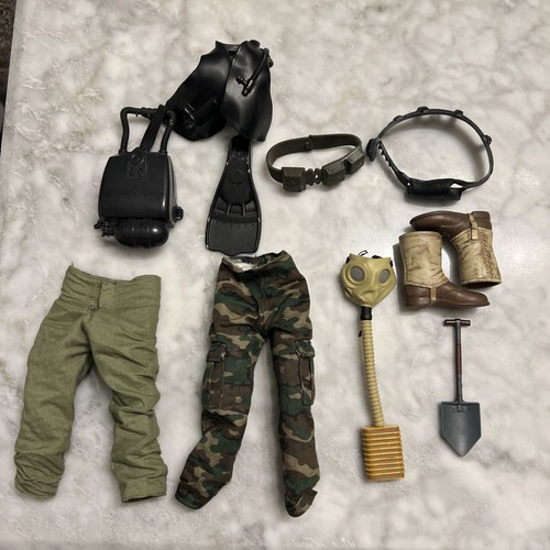 ❗️❗️8 Vintage BUNDLE (1996) GI JOE FIGURES (40+ ACCESSORIES) 12’ Collectible❗️❗️ - Picture 15 of 17