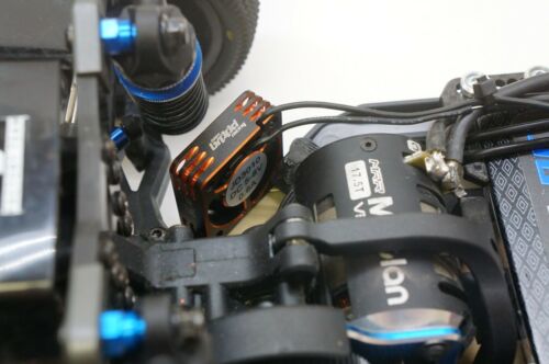 Team Associated B6.2 B6.3 Montaggio ventola angolata con ventola di raffreddamento in alluminio 30x30 HV - Foto 4 di 10