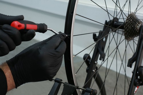 Strumento guida capezzoli a raggi bicicletta pneumatico ruota cerchio raggi - Foto 16 di 19