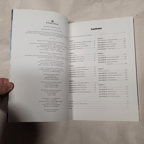 Silent Witness Forensic Anthropology Solve Crimes Book Ferllini 2002 First Print - Imagen 3 de 7