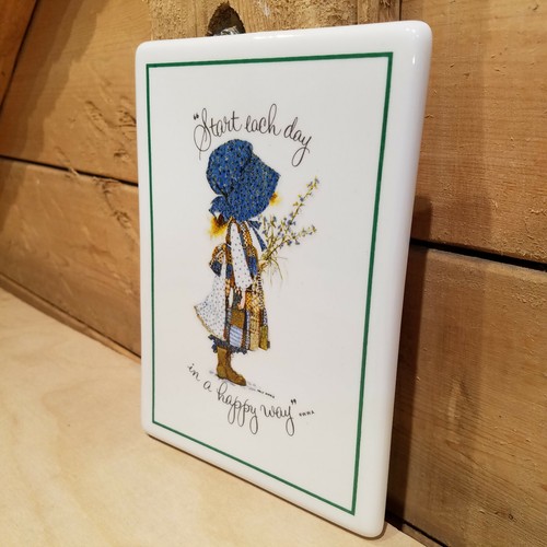 Wall Hanging Tile Holly Hobbie Start Each Day In A Happy Way 1973 Swanky Barn - Picture 5 of 12