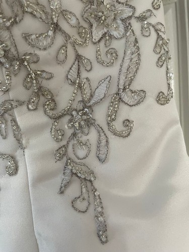 Mori Lee By Madeline Gardner White Red Train Sleeveless Wedding Dress Size 10 - Picture 8 of 15