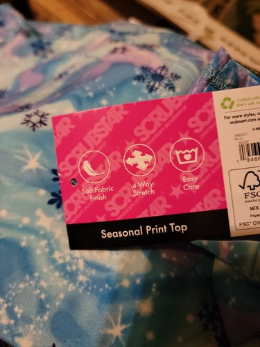 Ethical fabric Performance Stretch Scrub top Large W/Pockets NWT Snowflakes ❄️ - Picture 11 of 12