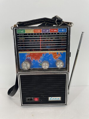 Lake Am/fm World Radio Multi Band Vtg MCM Working Battery/electric Nice Shape