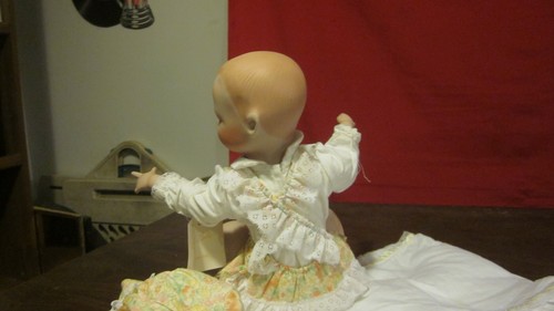 Knowles Doll-Lisa-Yolanda Bello 9" - Imagen 6 de 9