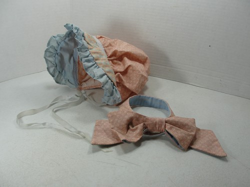 1986 The Talking Mother Goose Bonnet and Collar