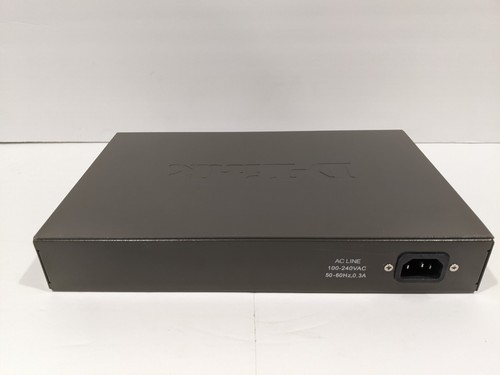 D-Link DSS-16+ Ver. G1 Unmanaged 10/100 Fast Ethernet Network Switch - Picture 6 of 7