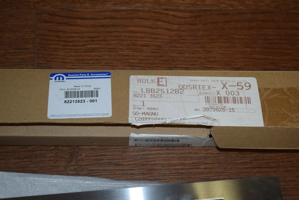 Juego de placas de umbral de puerta Dodge Journey 14-16 DE 3 B delantero trasero Mopar 82213523 Foto 4 de 4