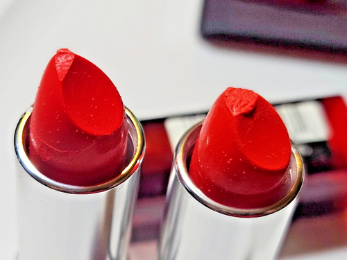 Maybelline Color rossetto sensazionale varietà tonalità scelta punte danneggiate difettose - Foto 27 di 114