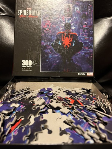 Marvel SPIDER-MAN: MILES MORALES 300pc 15" x 21.25" Jigsaw Puzzle! - Picture 3 of 3