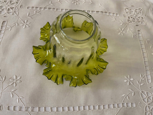 Große / alte Tulpe aus Kristall / grün Baccarat / Saint Louis Öllampe - Bild 1 von 14