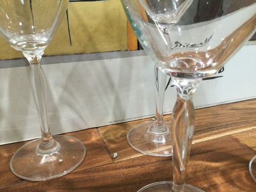 Pier 1 P1C6 large wine /water Glass Set 6 gold rim petal stem 8 5/8'' - Picture 9 of 10