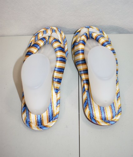 Pantofole infradito a righe taglia large 8-9 donna - Foto 5 di 8