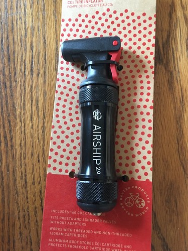 Planet Bike Airship 2.0 Inflator: Includes 16g Threaded Cartridge - Picture 2 of 7