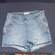 GUESS Women's Janae High-Waisted Denim Sailor Shorts buttons light blue Size 27