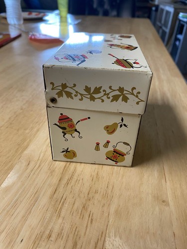 Scatola ricette latta metallo arte Ohio vintage MCM utensili cucina teiere frutta - Foto 3 di 6