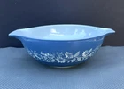 Vintage Pyrex 444 Cinderella Mixing Nesting Bowl Colonial Mist Blue 4-QT