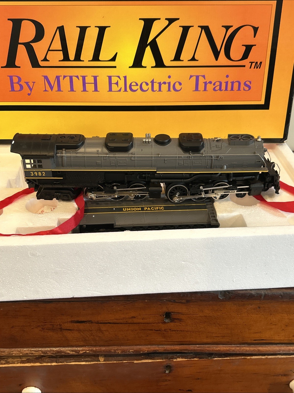 Picture 8 of 24