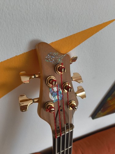 HK, E-Bass 5 Saiten, Active. - Bild 4 von 7