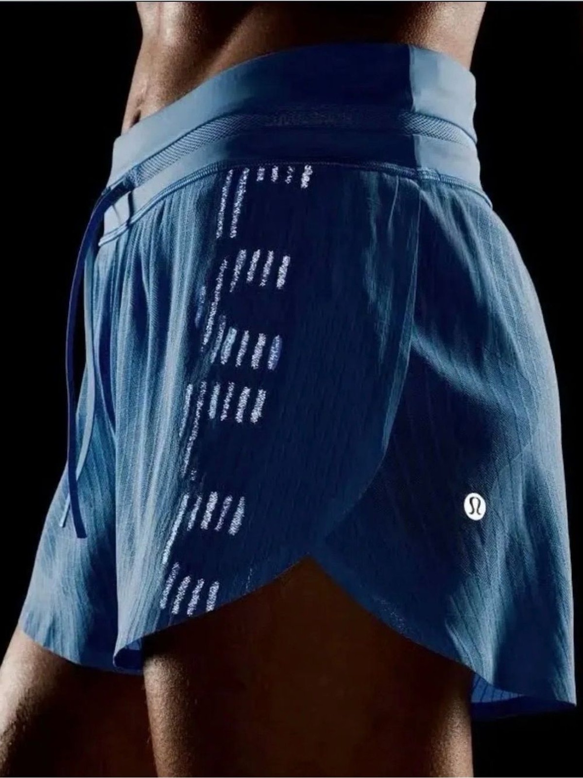 NWT new size 6 Lululemon Fast and Free Airflow lululemon Run Short 3” pool blue