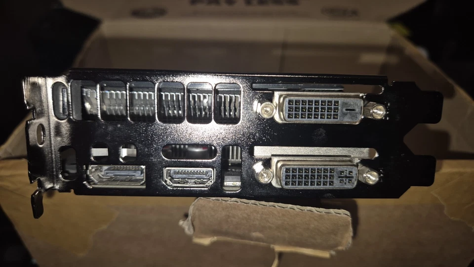 EVGA Overclocked GTX 970 4GB ACX Dual‑Fan Graphics Card for 1080p gaming - Image 4 of 4