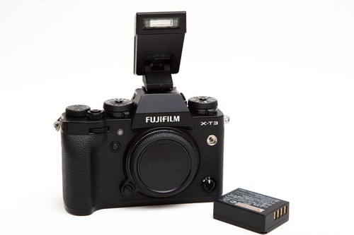 Fuji Fujifilm X-T3 XT3 XT-3 26.1MP Black (Body Only) *** PLEASE READ NOTES - Picture 1 of 15