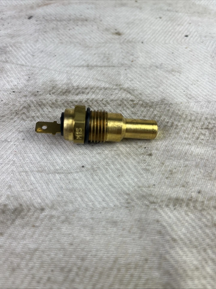 Engine Coolant Temperature Sender BWD WT517 - Image 3 of 4