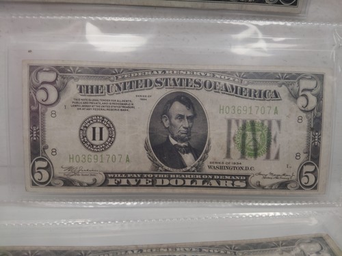 Lot Of 9 1934 $5 Green Seals (02606453 Is VF) - Picture 7 of 13