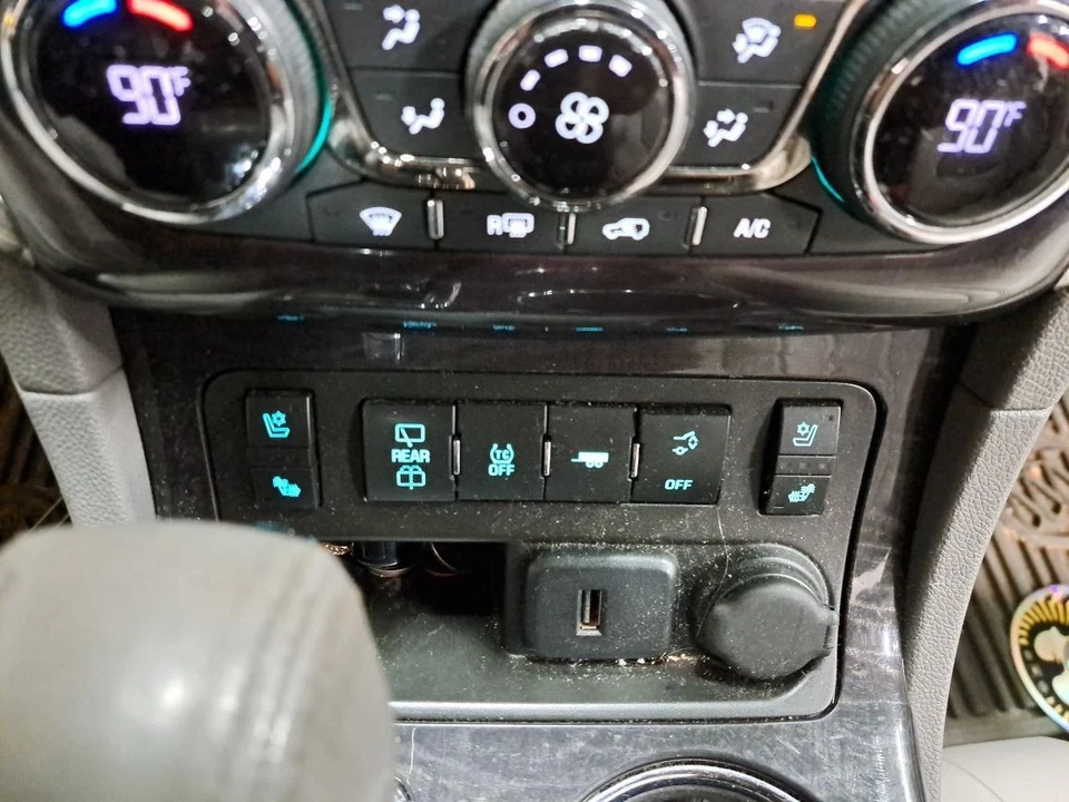 Control de temperatura/calentador/aire acondicionado trasero 2016 Enclave Sku#4292671 Foto 3 de 4