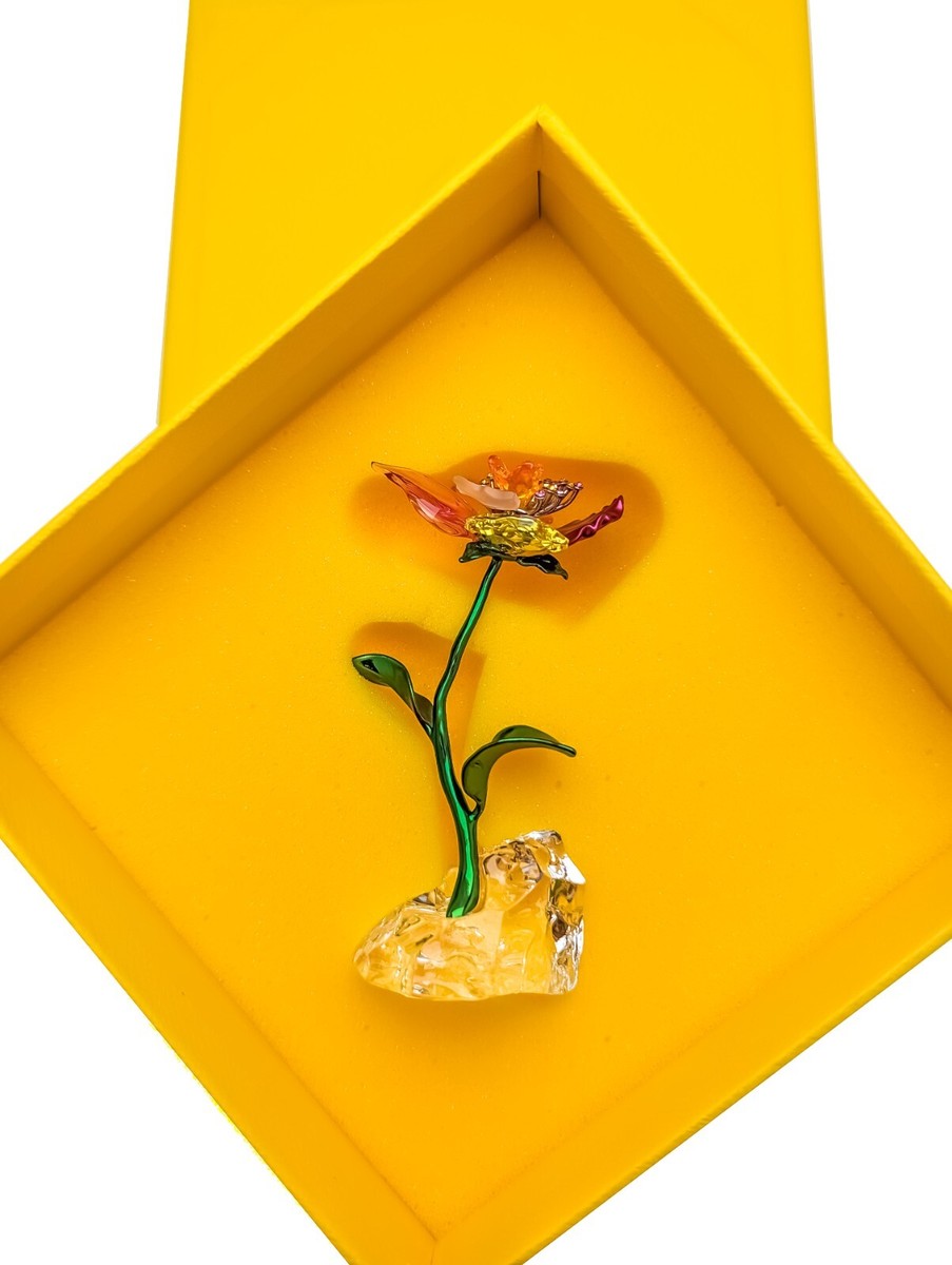 New 100% Auth SWAROVSKI Crystal Idyllia Flower Display Deco