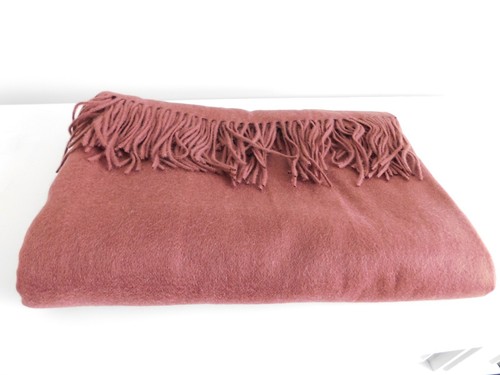 Frontgate Cashmere Throw Blanket With Fringe Merlot 100% Cashmere $359 NWT - Picture 3 of 4