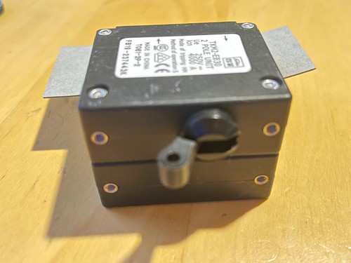 TOSHIBA TKM2-EB30 2 POLE switch - Picture 3 of 6