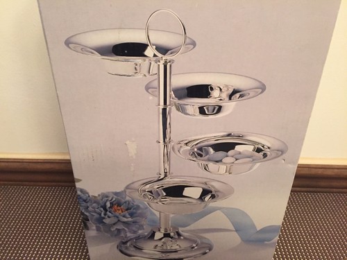 International Silver Company ~ Stair Step Server ~ NEW IN BOX - Picture 2 of 8