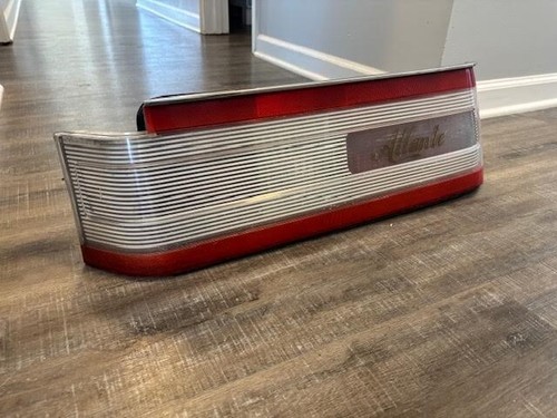1987-1989 Cadillac Allante RIGHT Side Taillight PN#45094 - Picture 2 of 6
