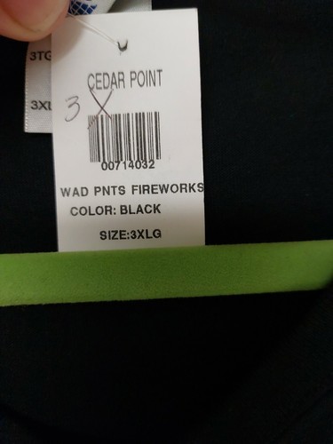 Cedar Point Men's 3XL Peanuts Charlie Brown Snoopy Cedarfair Black T-shirt  NEW - Picture 5 of 5