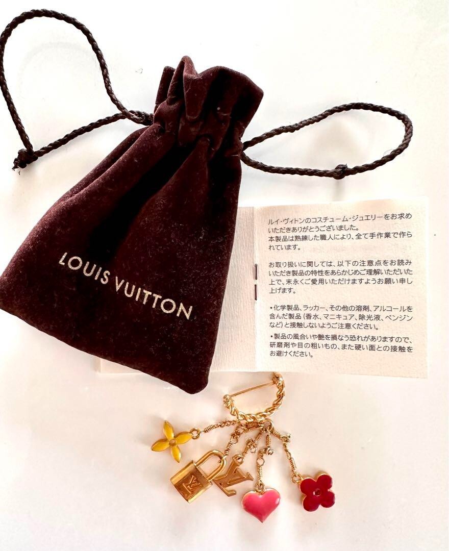 Louis Vuitton Broche Sweet Brooch Monogram M65353 Flower