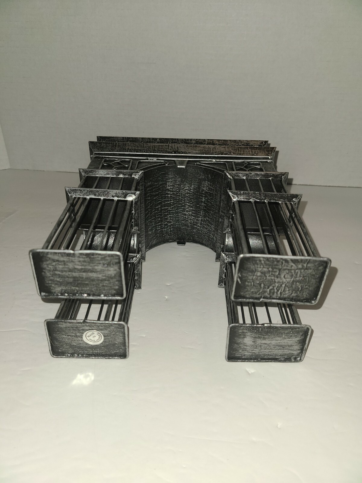 Picture 4 of 5