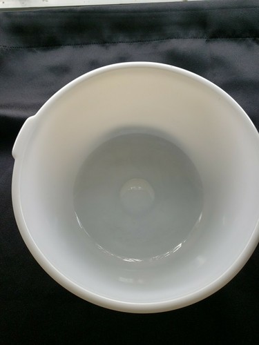 Vintage Milk Glass Mixing Batter Bowl 9.5” Round Mixer Glassbake? Sunbeam? - Bild 2 von 6