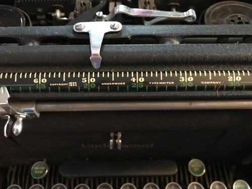 Vintage Black Underwood Elliot Fisher Manual Desktop Typewriter- Excellent! - Picture 3 of 12