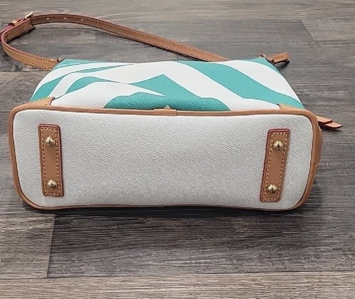 Bandolera/bolso de hombro Dooney & Bourke Teel Chevron - Imagen 6 de 15