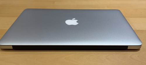 MacBook Air 13" Mid-2012 Core i5 1.8GHz 4GB 128GB SDD Catalina OS fully working - Picture 6 of 13